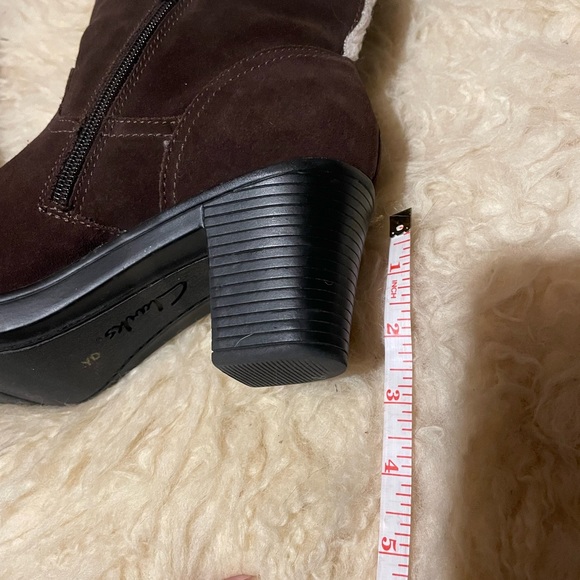 Clarks suede boots - Picture 4 of 14
